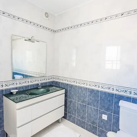 L168 Cabopino Apartment Marbella